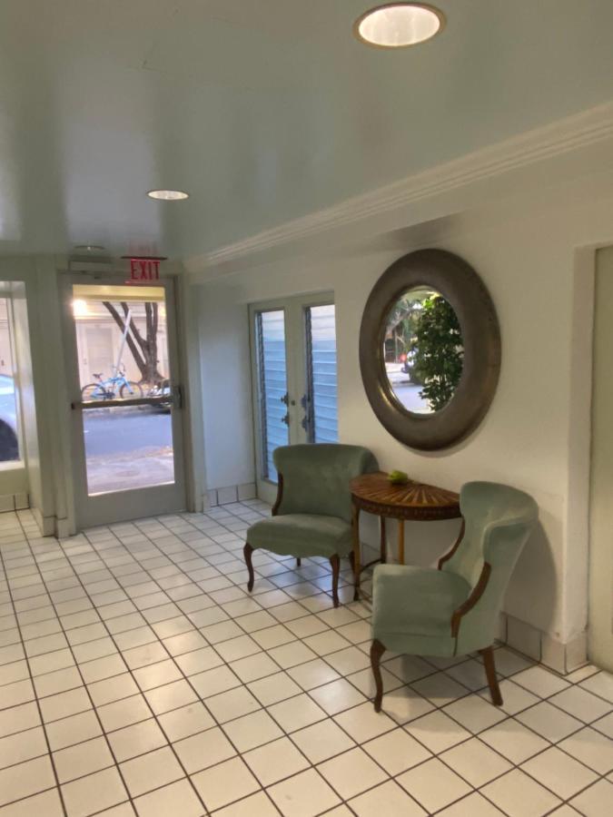 Seashore Waikiki Studio 1 Block From A Beach No Resort Fees Honolulu Exteriör bild