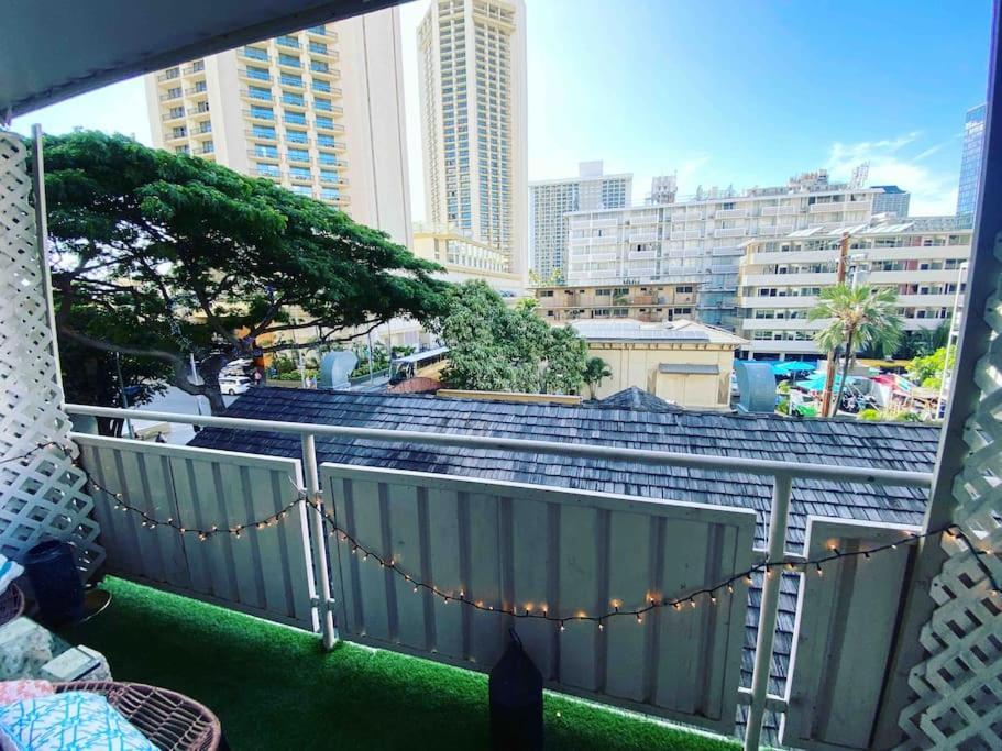 Seashore Waikiki Studio 1 Block From A Beach No Resort Fees Honolulu Exteriör bild
