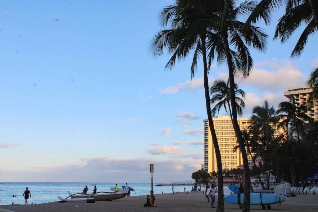 Seashore Waikiki Studio 1 Block From A Beach No Resort Fees Honolulu Exteriör bild