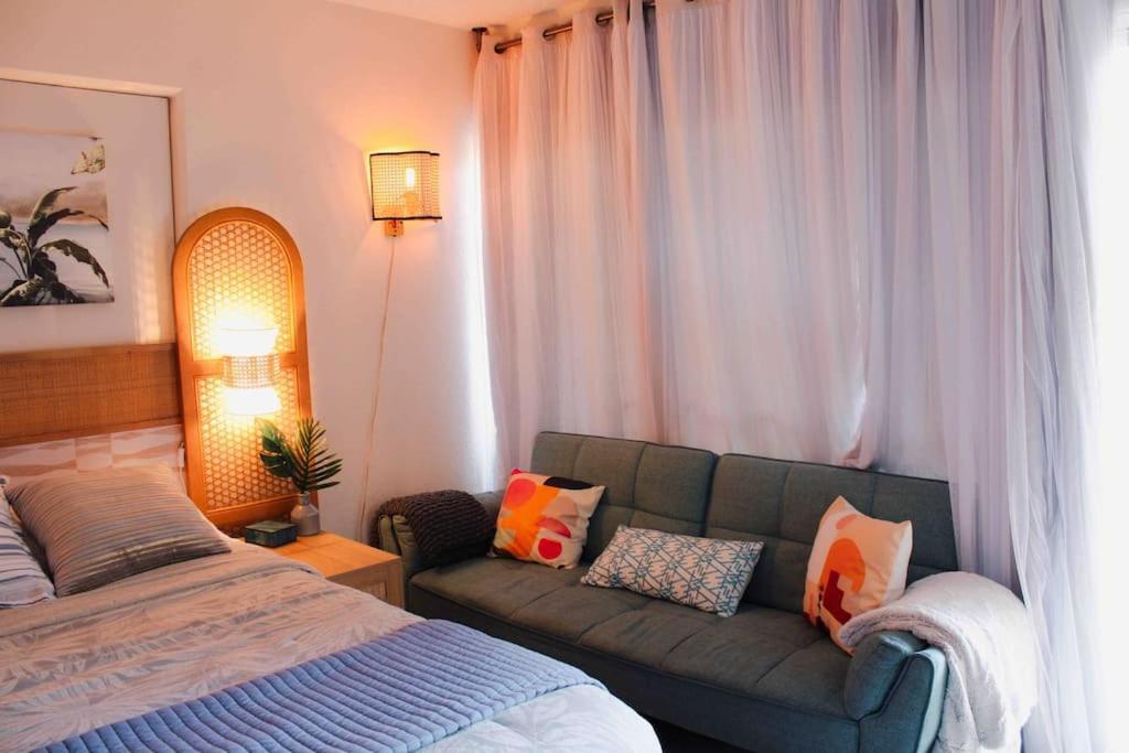 Seashore Waikiki Studio 1 Block From A Beach No Resort Fees Honolulu Exteriör bild