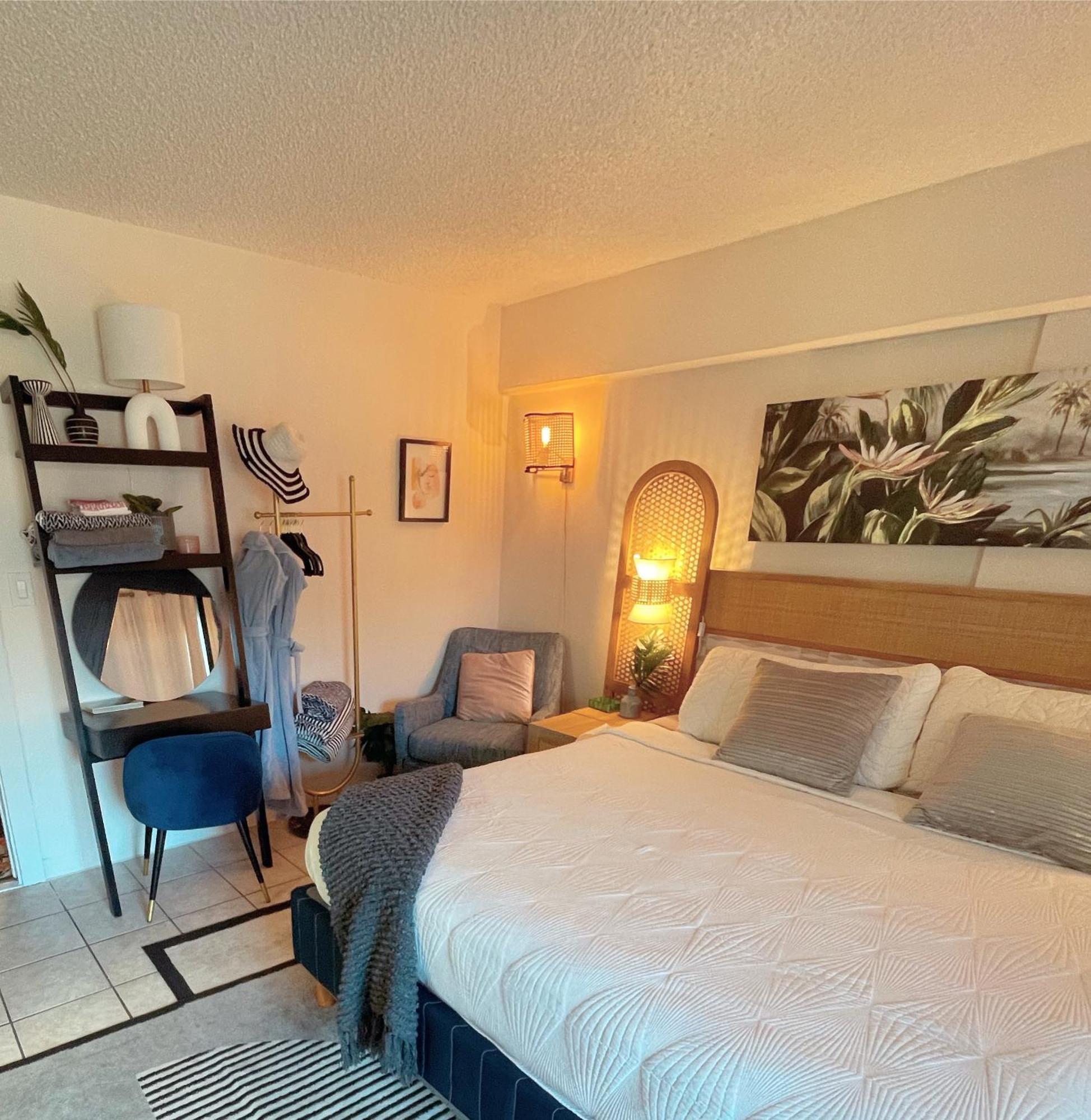 Seashore Waikiki Studio 1 Block From A Beach No Resort Fees Honolulu Exteriör bild